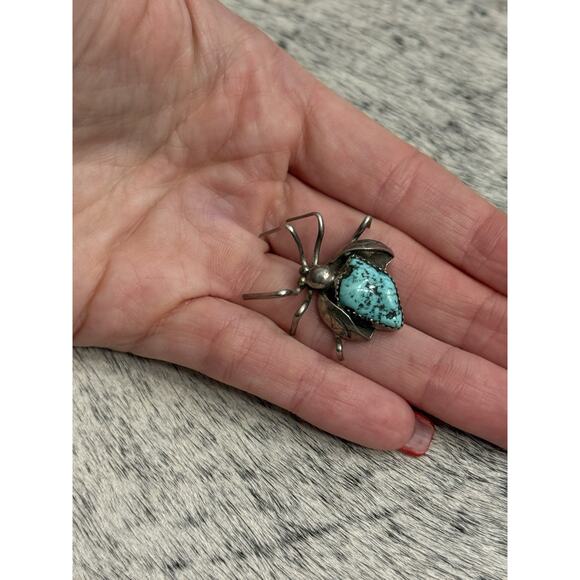 Native American Sterling Silver Turquoise Nugget Beetle Spider Bug Pin Brooch - Picture 9 of 13